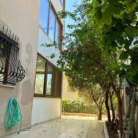 Alaçatı Flat With New Furniture Daire Çeşme